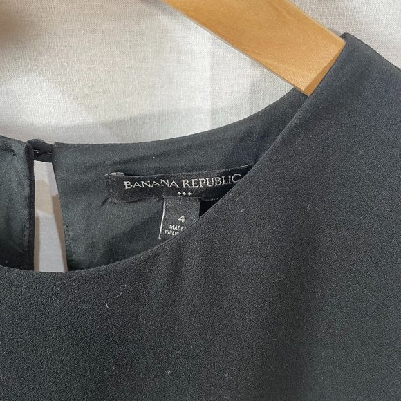 Banana Republic Black Short Romper Sz 4 - Picture 2 of 4